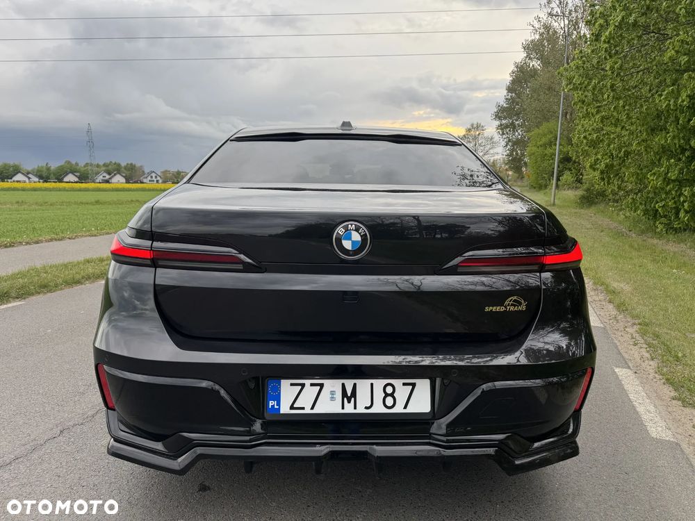 BMW Seria 7 - 10