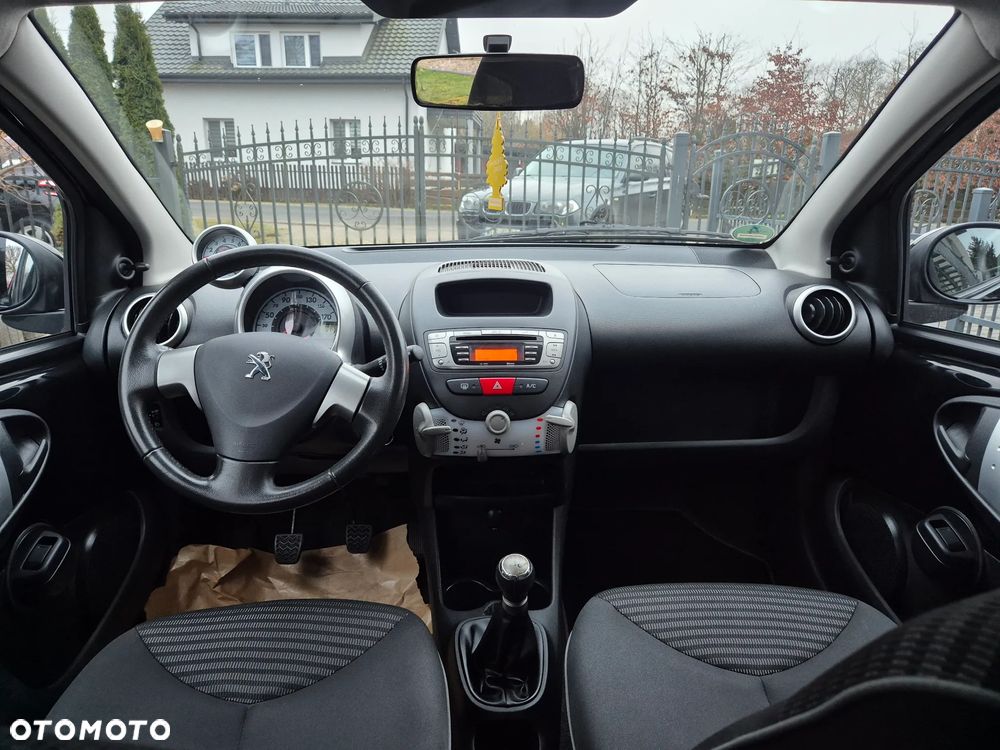 Peugeot 107 70 Urban Move - 17