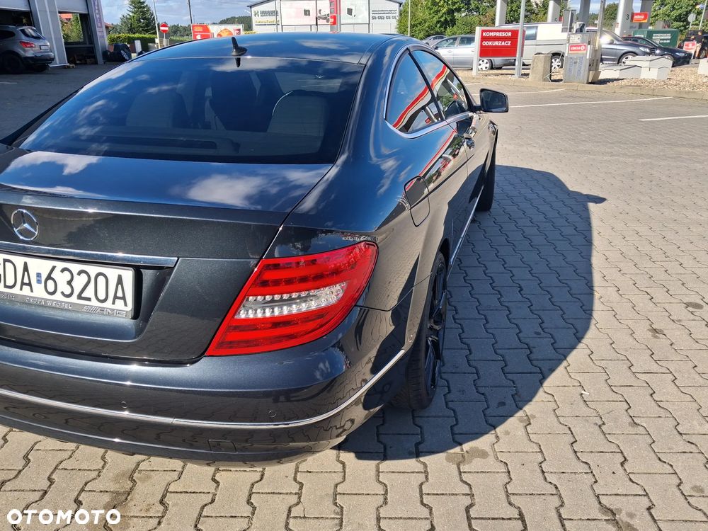 Mercedes-Benz Klasa C 180 (BlueEFFICIENCY) - 3
