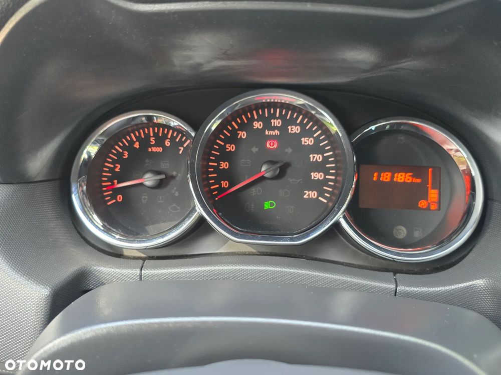 Dacia Duster TCe 125 4x2 Celebration - 9