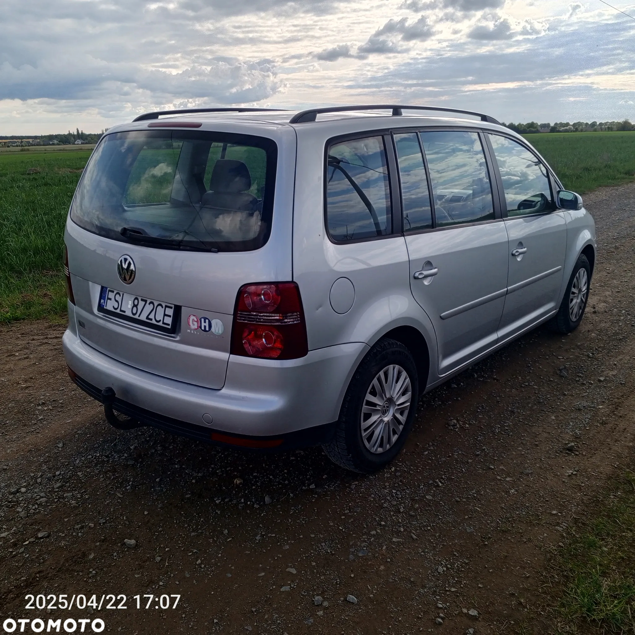 Volkswagen Touran 2.0 TDI DSG Trendline - 4