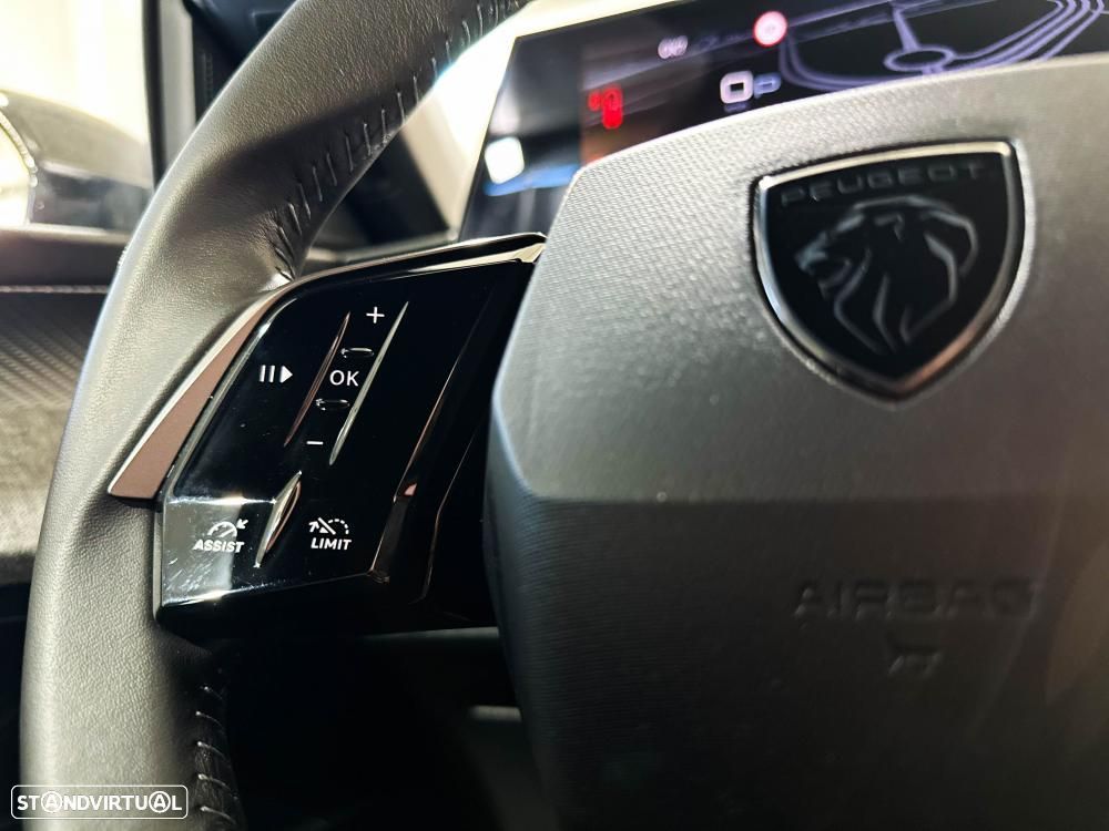 Peugeot 5008 1.2 Hybrid Allure Pack e-DCS6 - 36