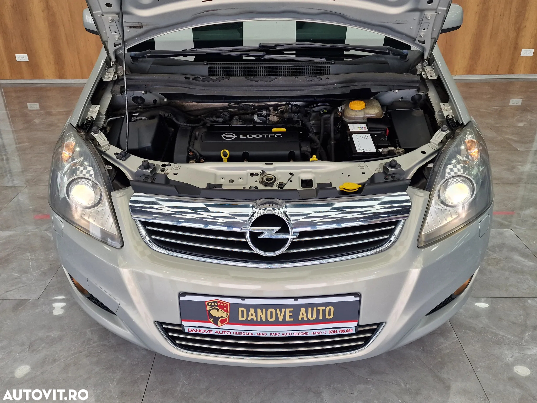 Opel Zafira 1.6 Cosmo - 27