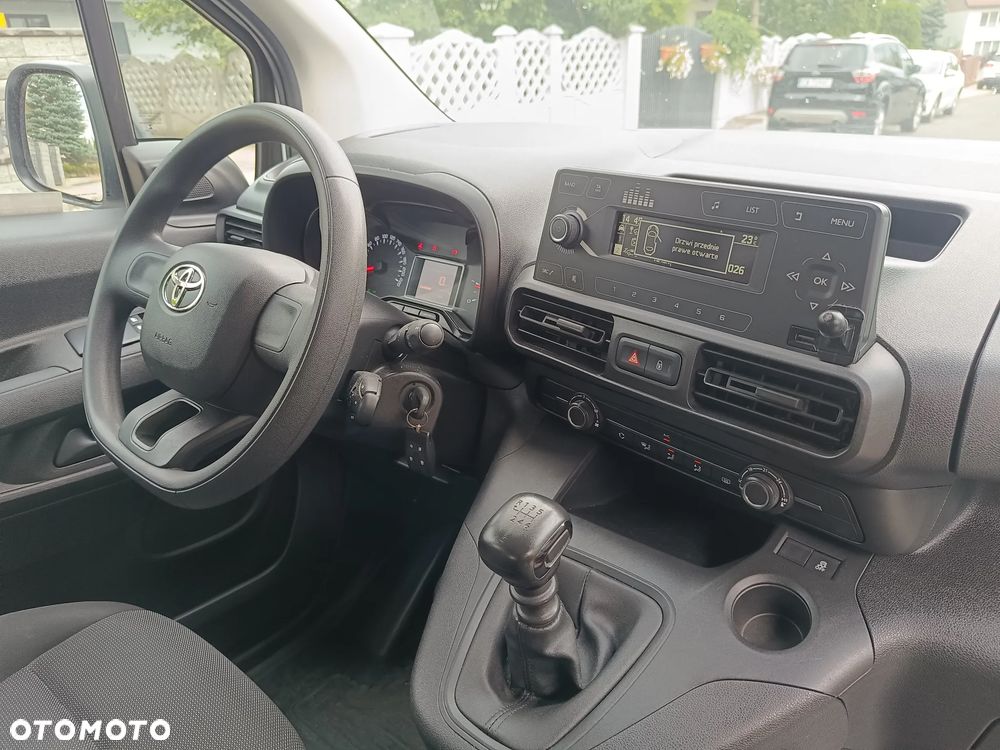 Toyota Proace City - 19