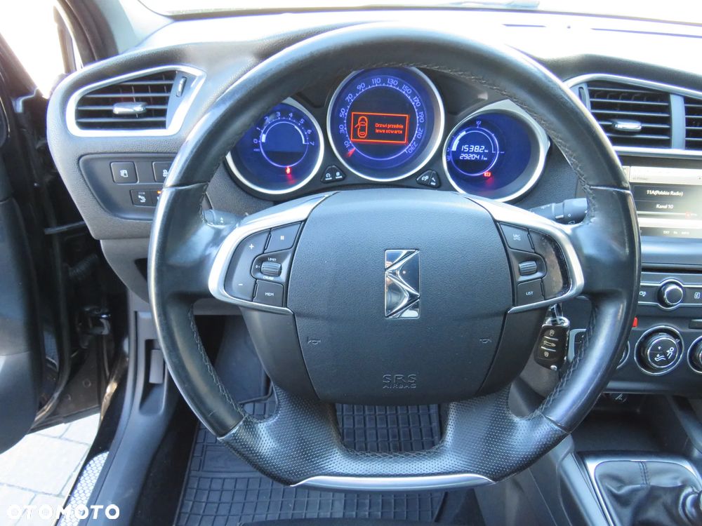 Citroën DS4 2.0 BlueHDi SportChic S&S - 25