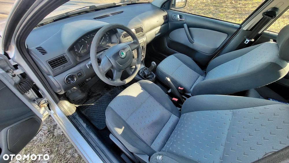 Skoda Octavia 1.6 Tour Classic - 8