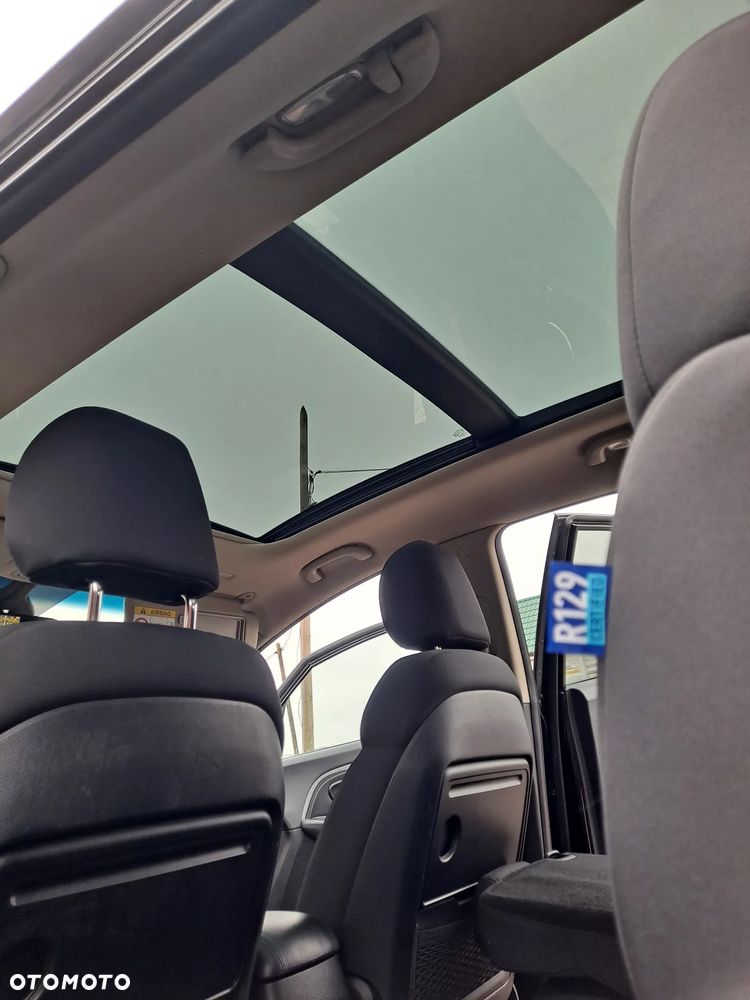 Kia Carens 1.7 CRDi M 7os - 19