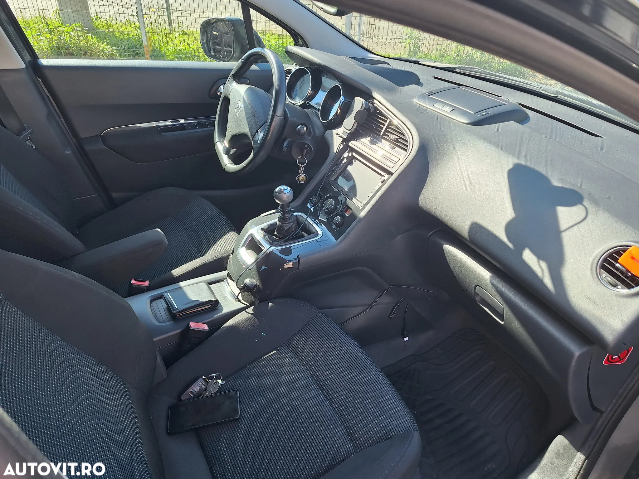 Peugeot 5008 - 13