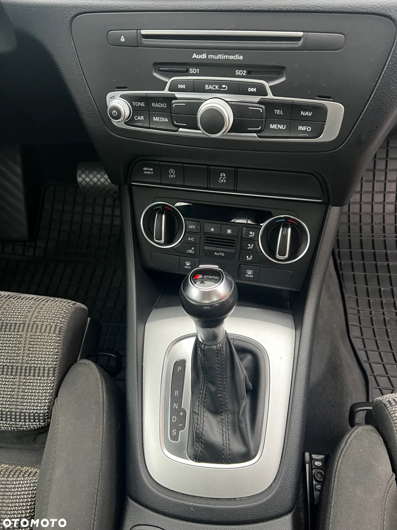 Audi Q3 - 18