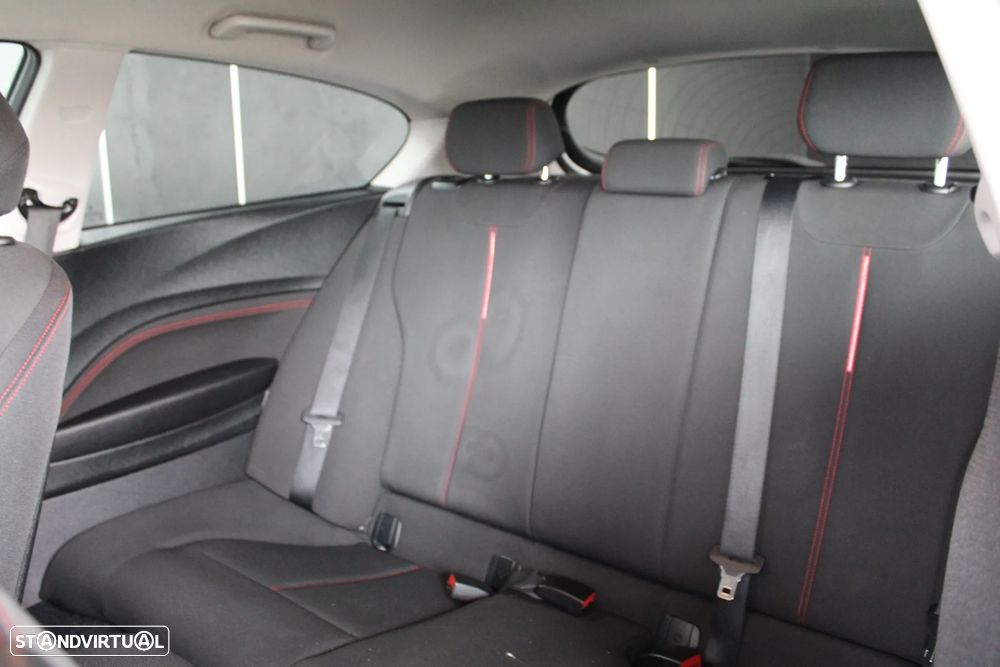 BMW 114 d Pack M - 36