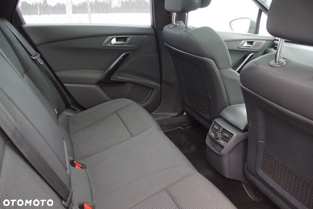 Auto na części - Peugeot 508 SW I 2.0 HDI 163 KM RH02 20MB27 KGN 2010R Silnik Skrzynia Drzwi Maska Klapa Zderzak Błotnik Szyba Lusterko Klamka Lampa Deska Kokpit Sterownik Moduł Czujnik Licznik Wyświetlacz Panel Kierownica - 15