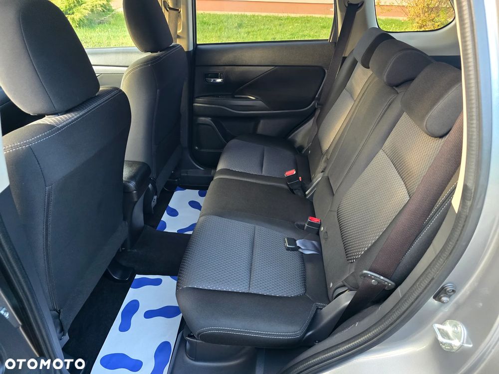 Mitsubishi Outlander 2.0 2WD Edition - 22