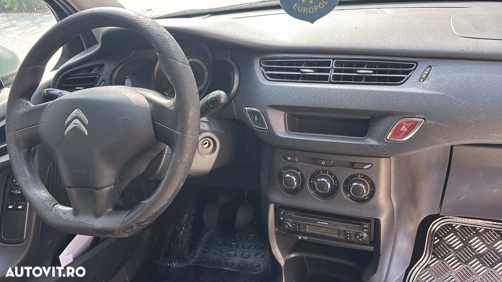 Citroen C3 2011 photo 3