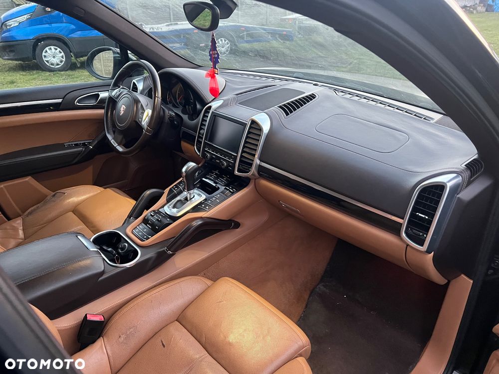 Porsche Cayenne Diesel Tiptronic S - 6