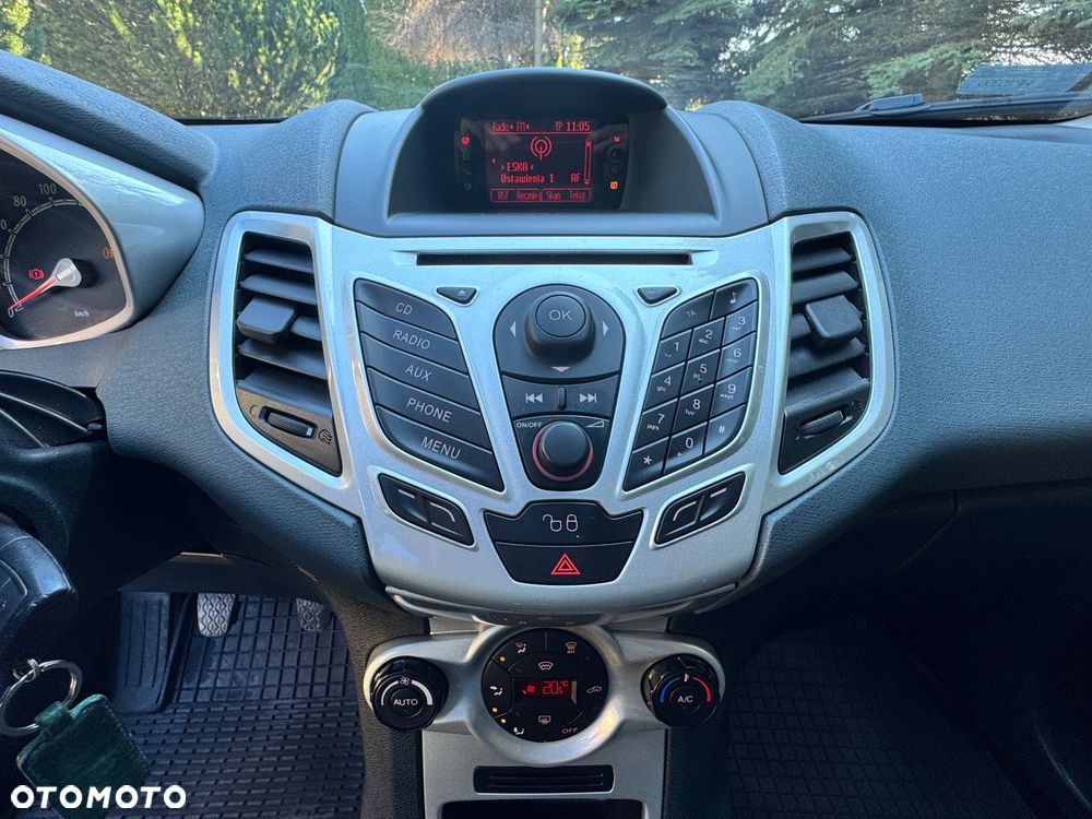 Ford Fiesta 1.6 Ti-VCT Titanium - 17