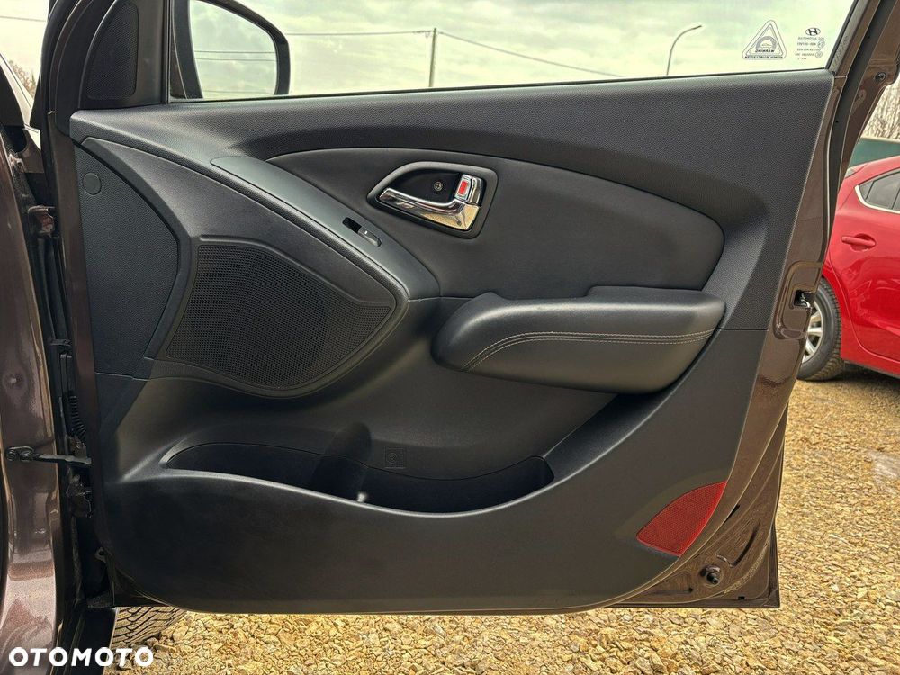 Hyundai ix35 2.0 CRDi 4WD Automatik Premium - 28