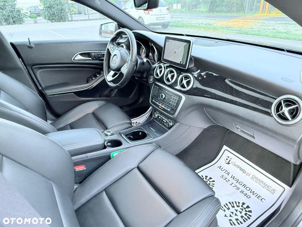 Mercedes-Benz CLA - 27