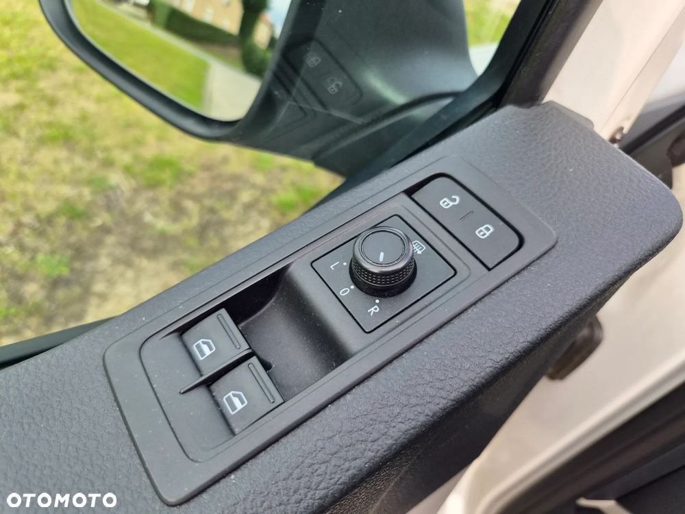 Volkswagen Transporter T6 2.0TDI 102KM Klimatyzacja T6.1 - 11
