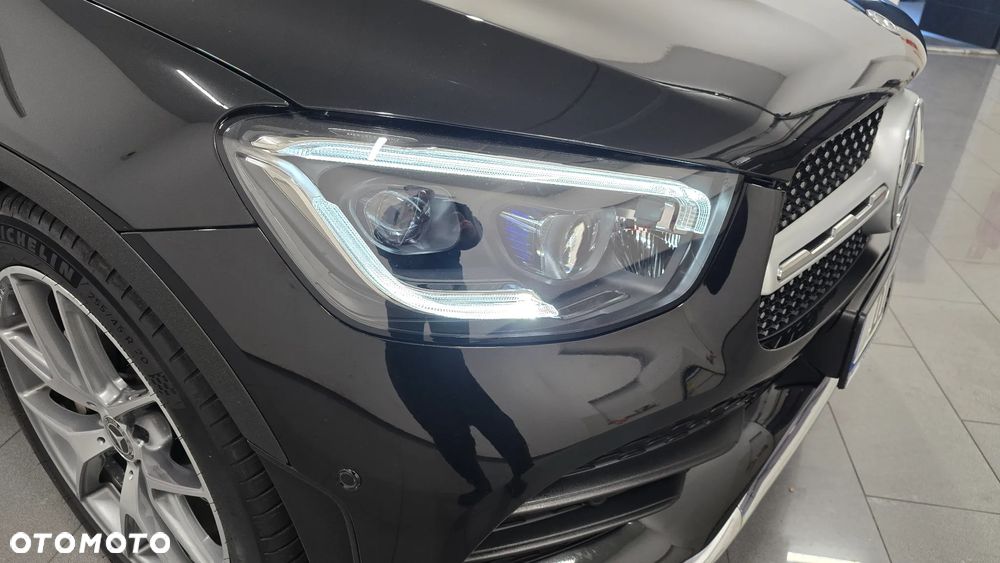 Mercedes-Benz GLC 220 d 4Matic 9G-TRONIC AMG Line Plus - 11