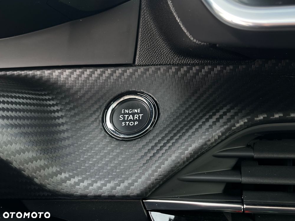 Peugeot 2008 PureTech 130 EAT8 Allure Pack - 17