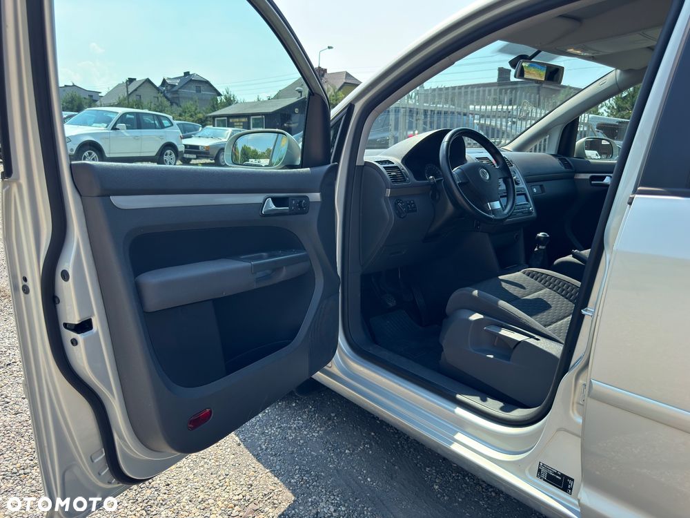 Volkswagen Touran 1.9 TDI Trendline - 16
