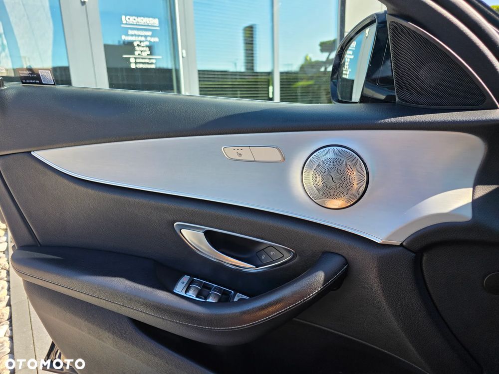 Mercedes-Benz Klasa E 200 d Exclusive - 22