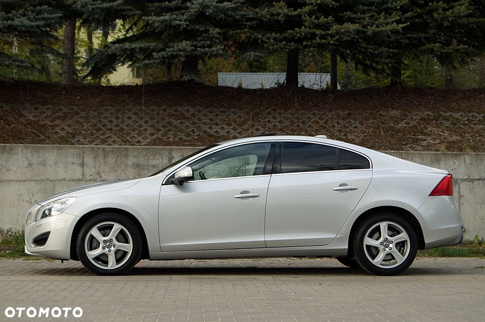 Volvo S60 D5 Summum - 12