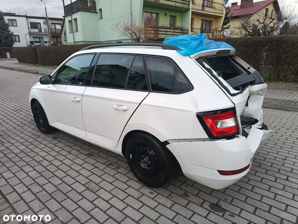 Skoda Fabia 1.0 TSI Ambition Plus - 5