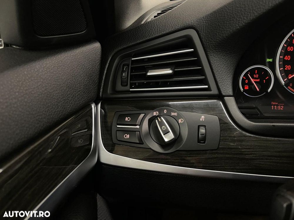 BMW Seria 5 525d Aut. Luxury Line - 26