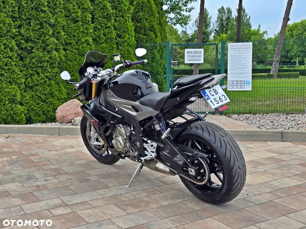 BMW S - 15