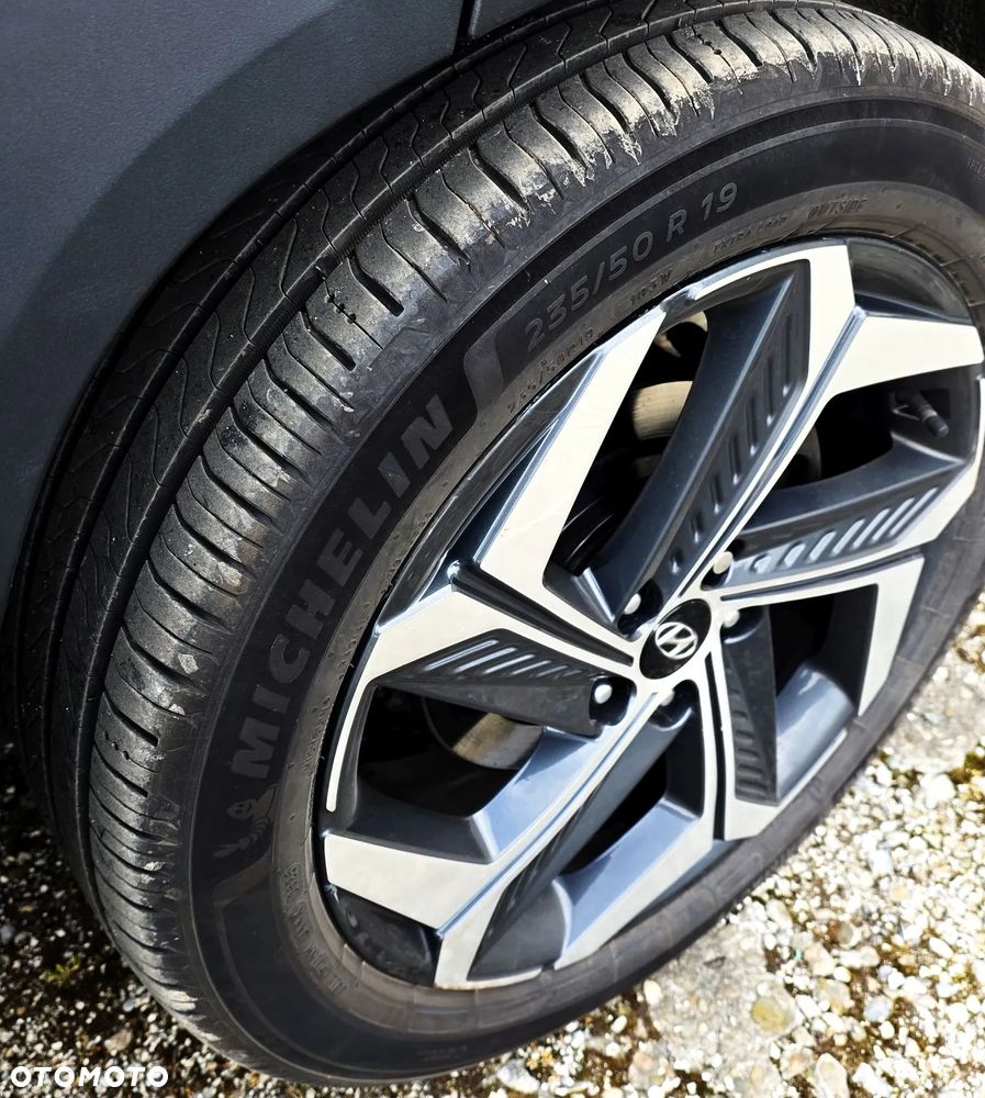 Hyundai Tucson 1.6 T-GDi HEV Platinum 4WD - 21