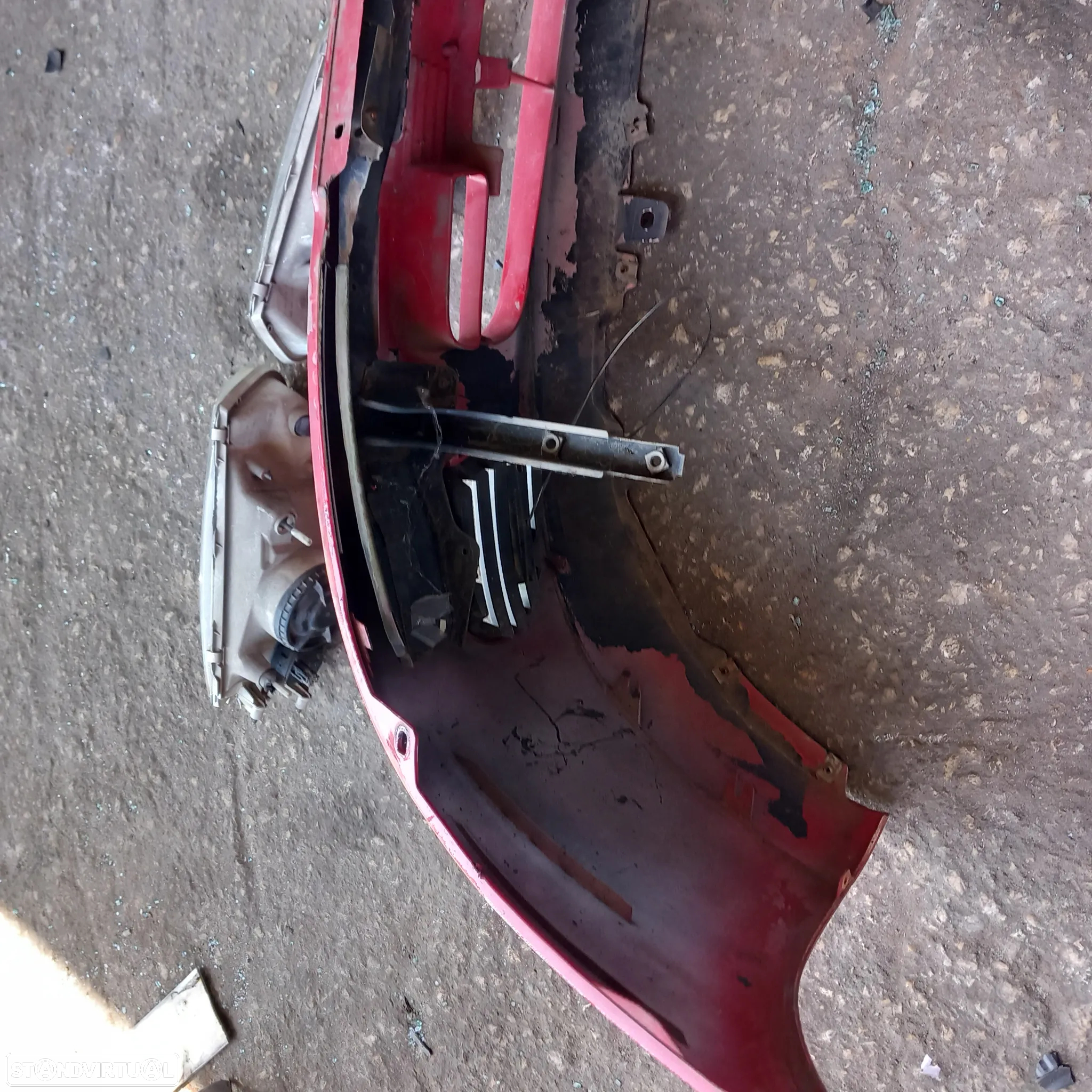 Conjunto parachoques e farois mitsubishi carisma 1998 - 9