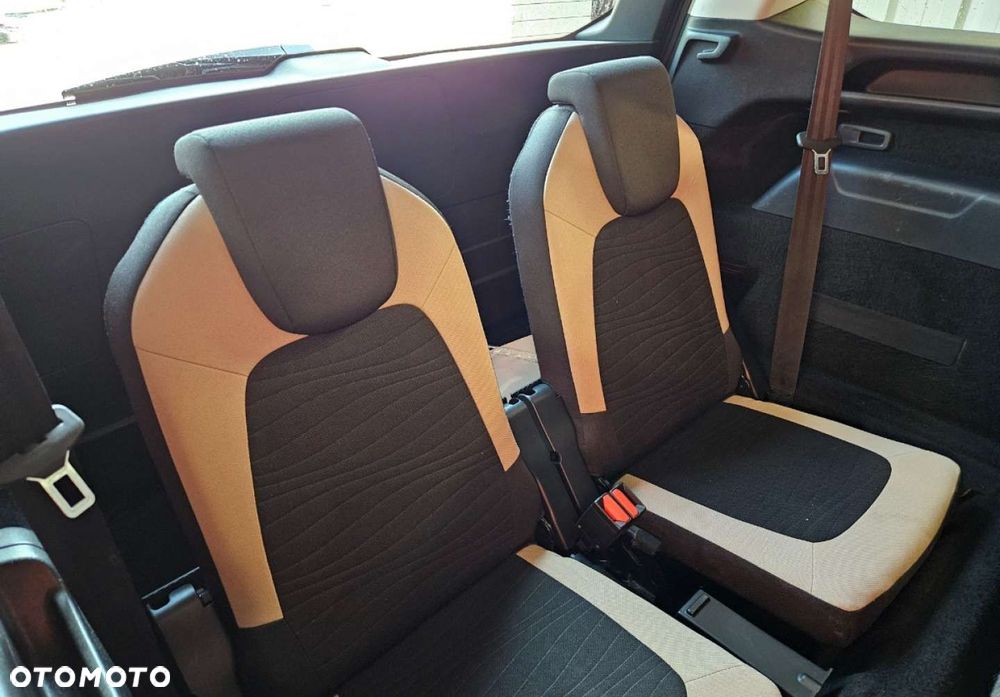 Citroën C4 Grand Picasso - 11