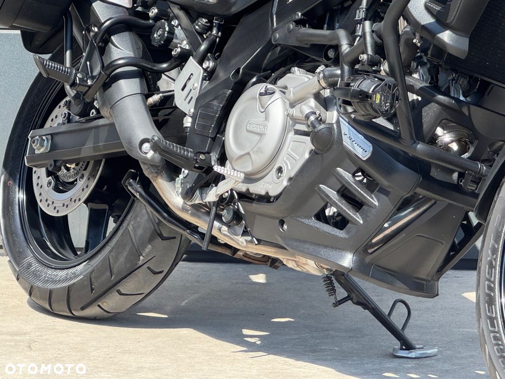 Suzuki V-STROM - 3