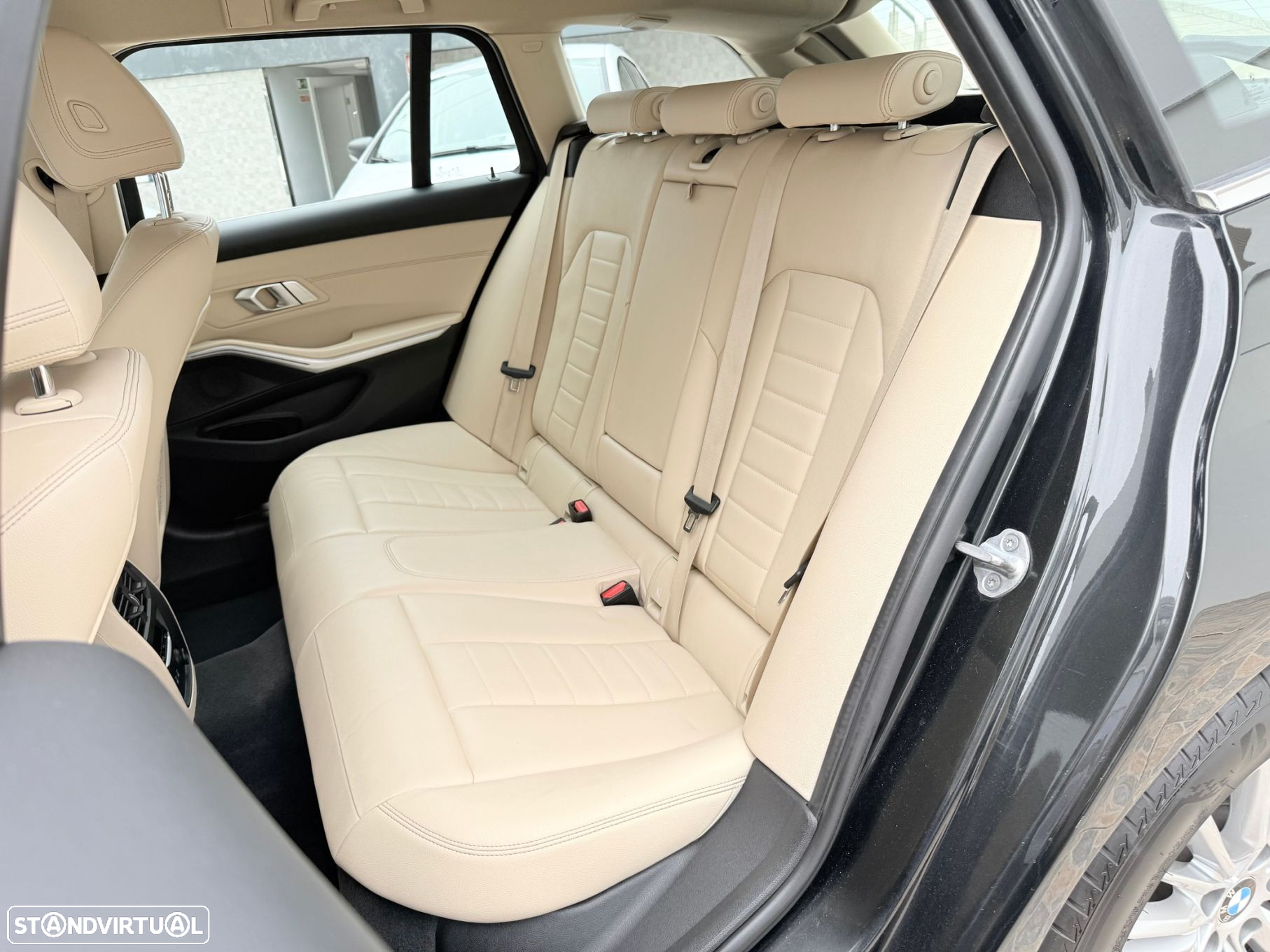 BMW 320 d Touring Line Luxury Auto - 10