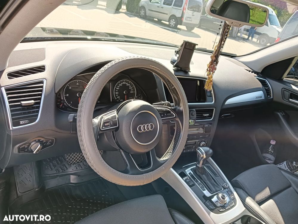 Audi Q5 2.0 40 TDI quattro S tronic Sport - 14