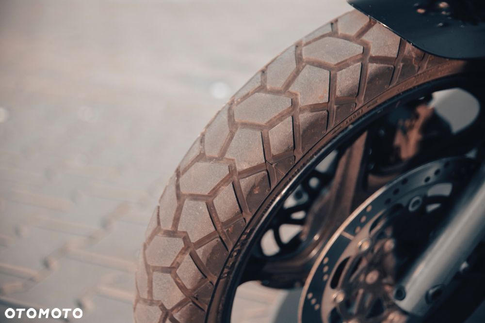 Kawasaki Zephyr - 10