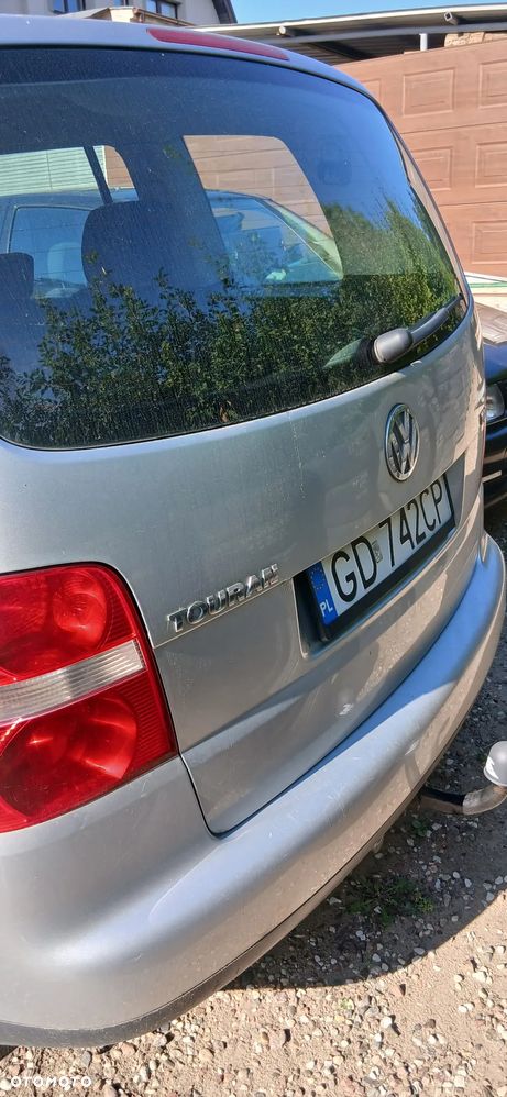 Volkswagen Touran - 3