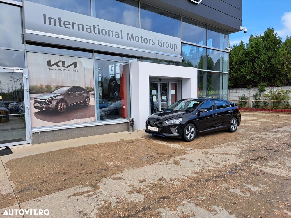 Hyundai IONIQ - 27