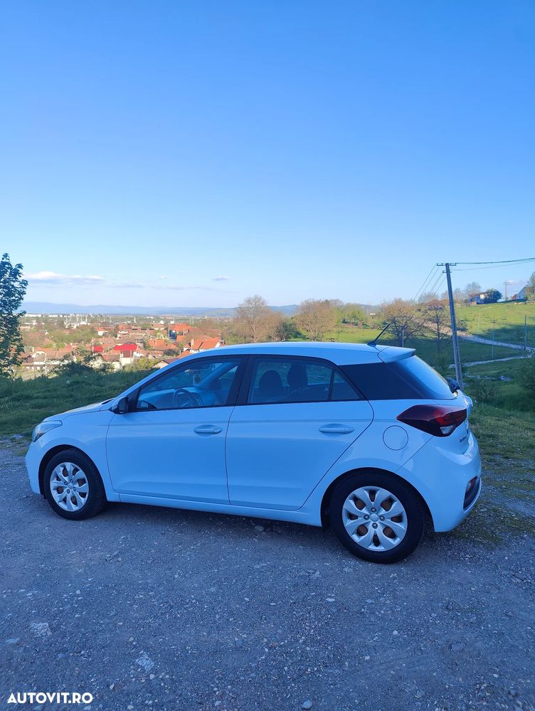 Hyundai i20 - 3