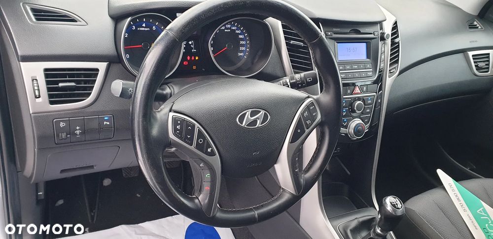 Hyundai i30 1.4 Trend - 28