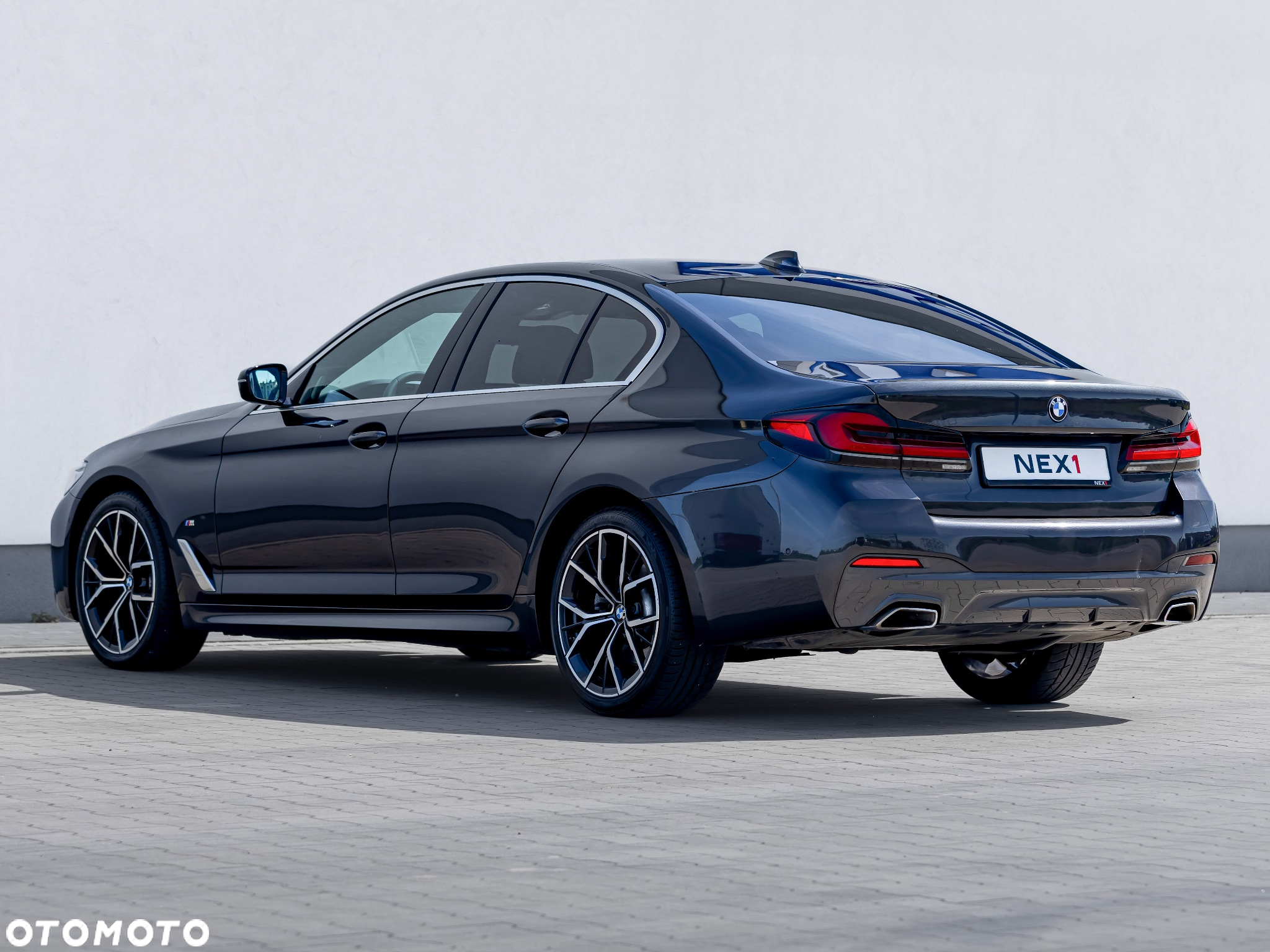 BMW Seria 5 520d xDrive M Sport sport - 11