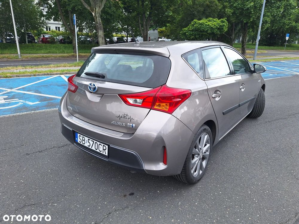 Toyota Auris 1.8 HSD Luna - 3