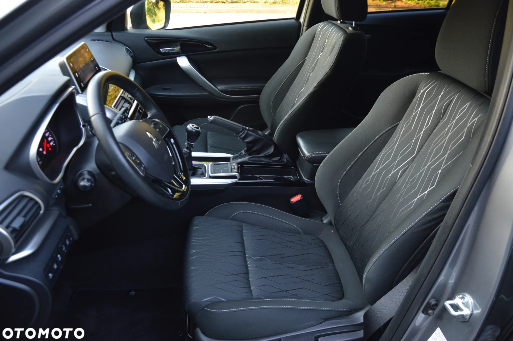 Mitsubishi Eclipse Cross 1.5 T Intense - 9