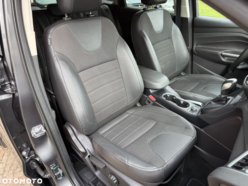 Ford Kuga 2.0 TDCi 4x4 ST-Line - 21