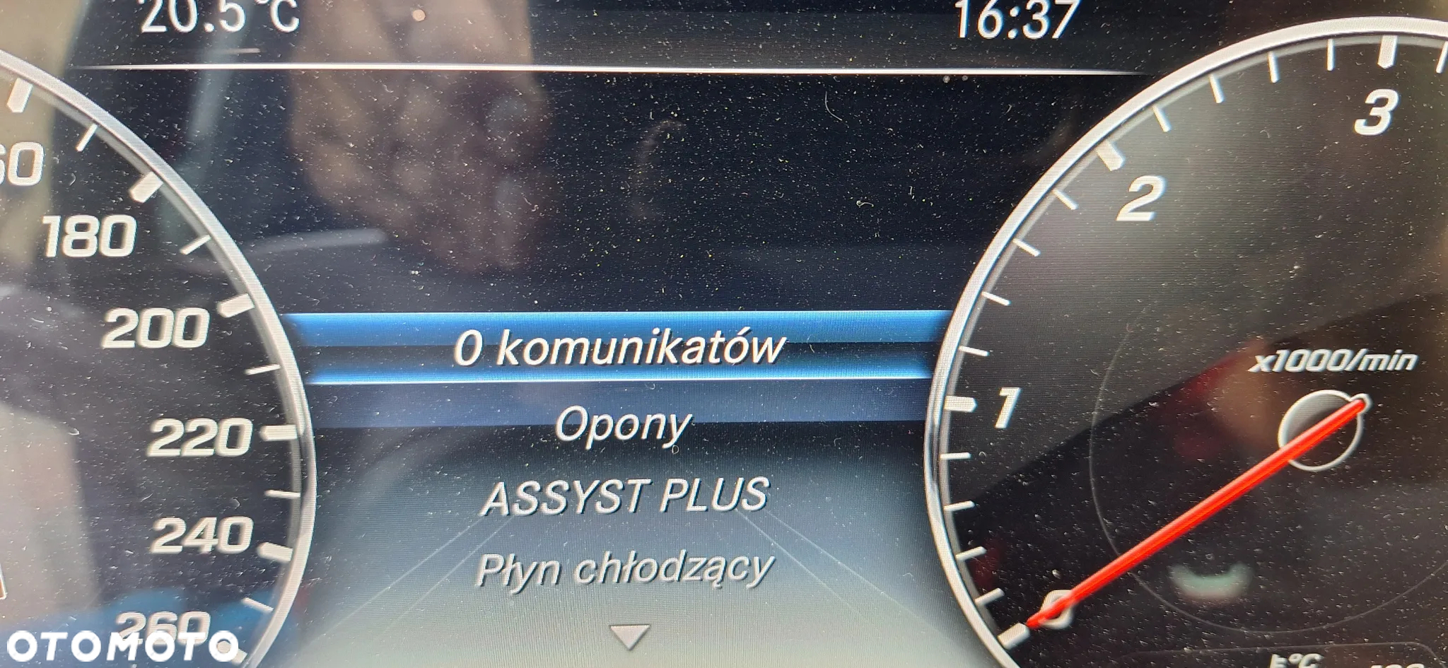 Mercedes-Benz Klasa E 220 d 4Matic T 9G-TRONIC - 13