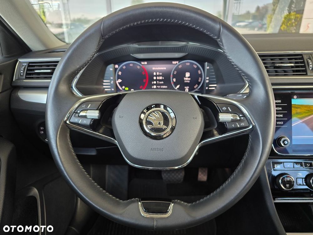 Skoda Superb 2.0 TDI SCR Ambition DSG - 27