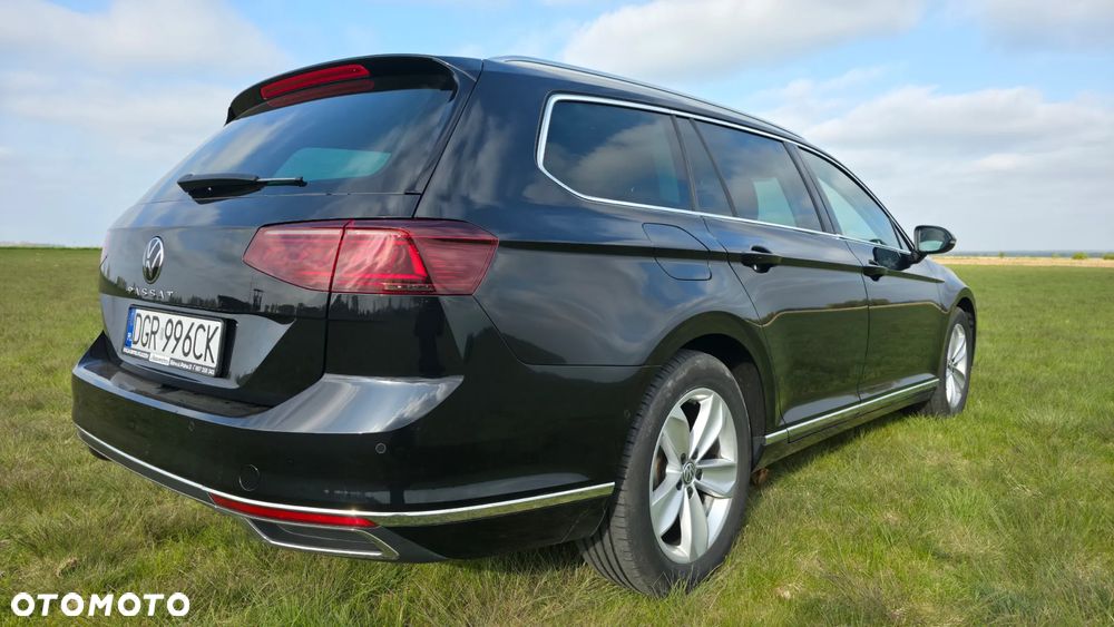 Volkswagen Passat 2.0 TDI SCR DSG Elegance - 16