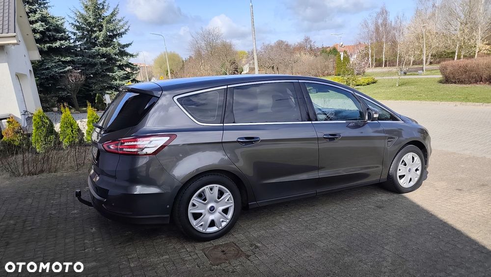 Ford S-Max 1.5 EcoBoost Titanium - 25
