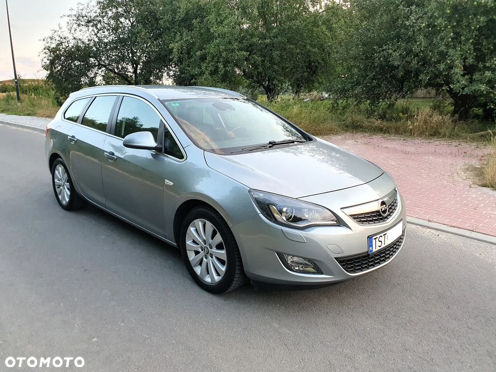 Opel Astra 2.0 CDTI Exklusiv - 3